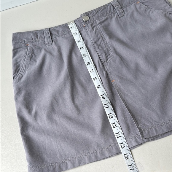 Icebreaker Gray Destiny Skirt Lightweight
Merino Wool Blend - Picture 15 of 16